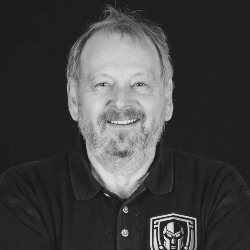 02_avatar_micheal-link-2